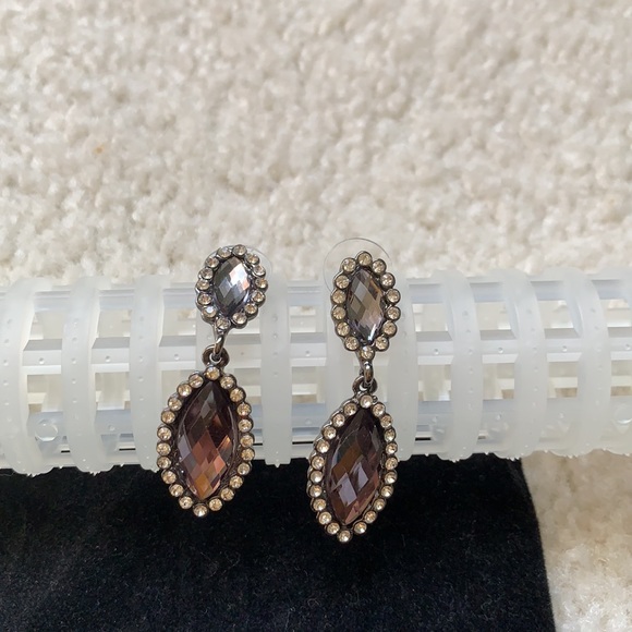 🌸 Monet Jewelry Drop Earrings🌸 - Picture 3 of 7